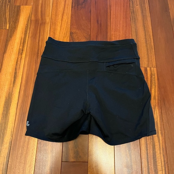 Lole biker shorts - Picture 4 of 7